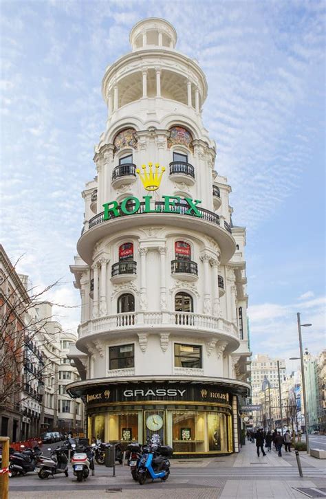 edificio grassy